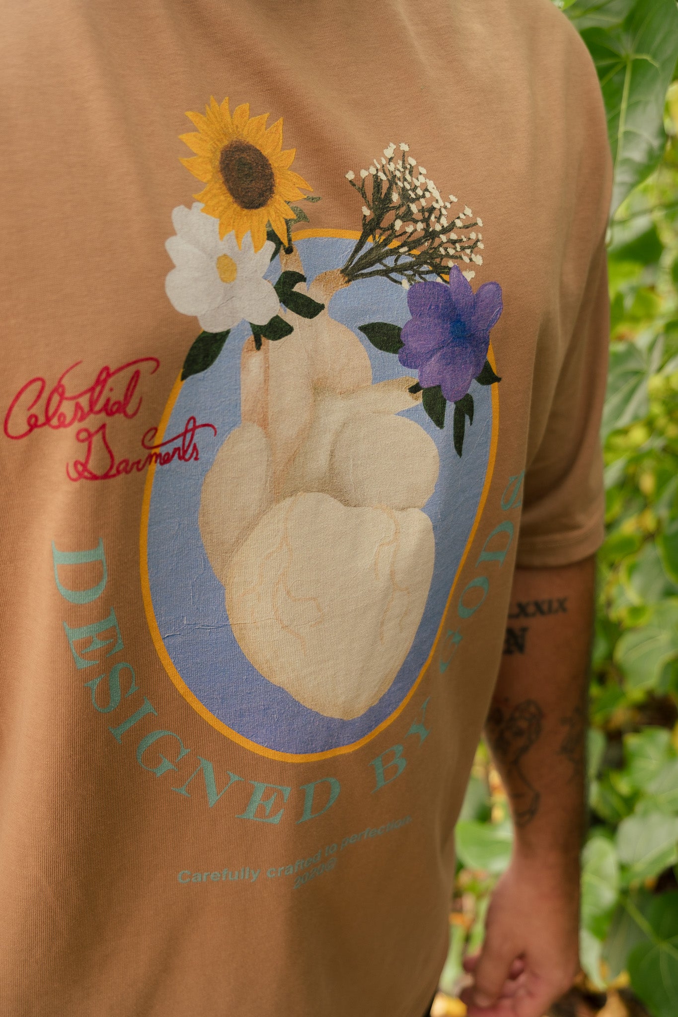 CRAFTED HEART TEE