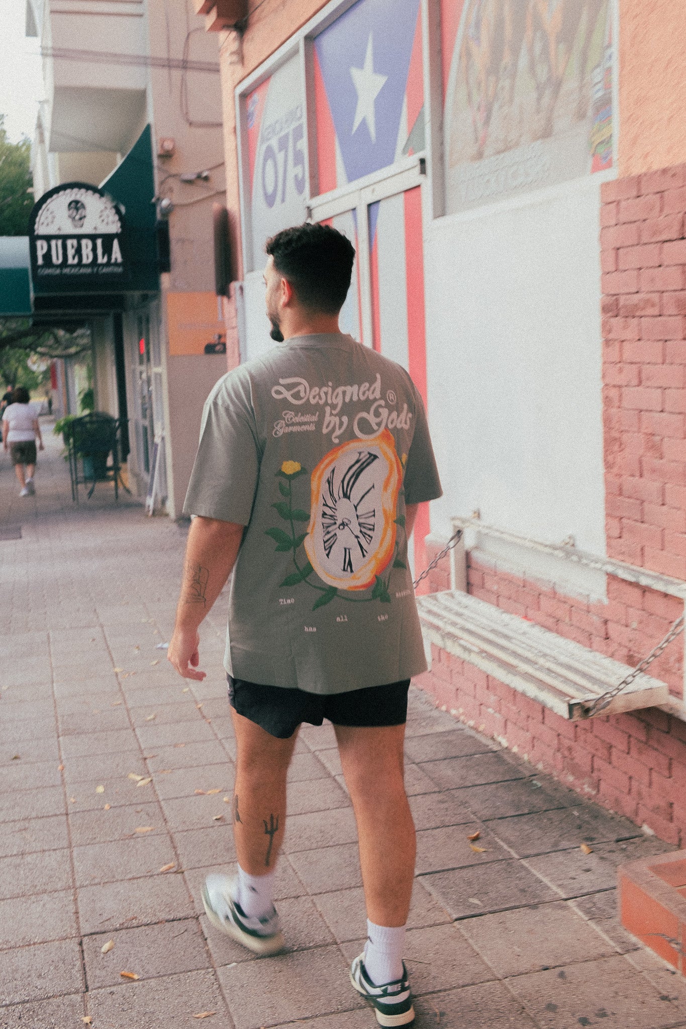 MELTING CLOCK TEE